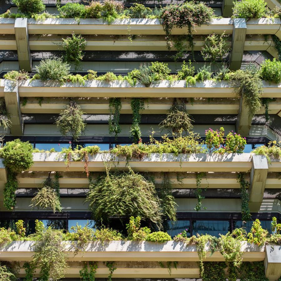 Circular Thinking: How problems catalyse the solutions  